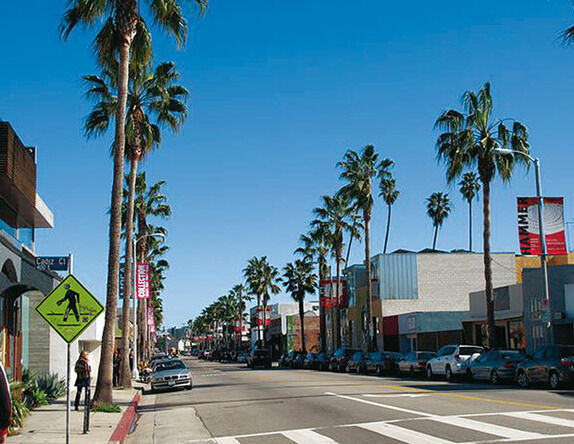 Safe and walkable neighborhood in Los Angeles?